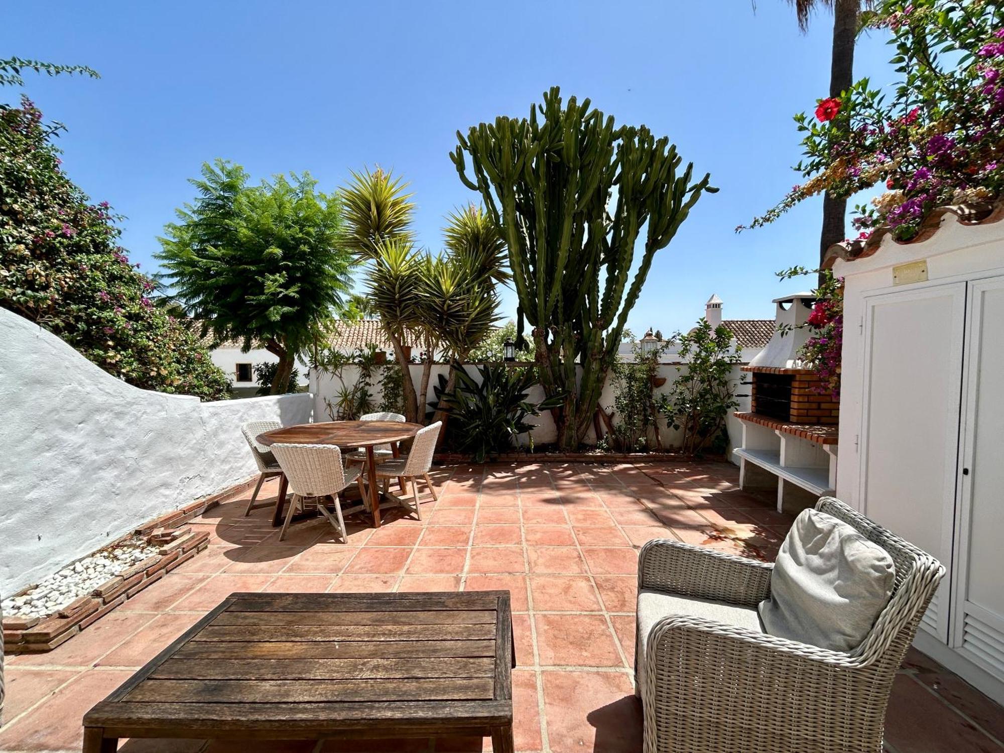 House In Surrounded By Golf Courses Casa de vacances *